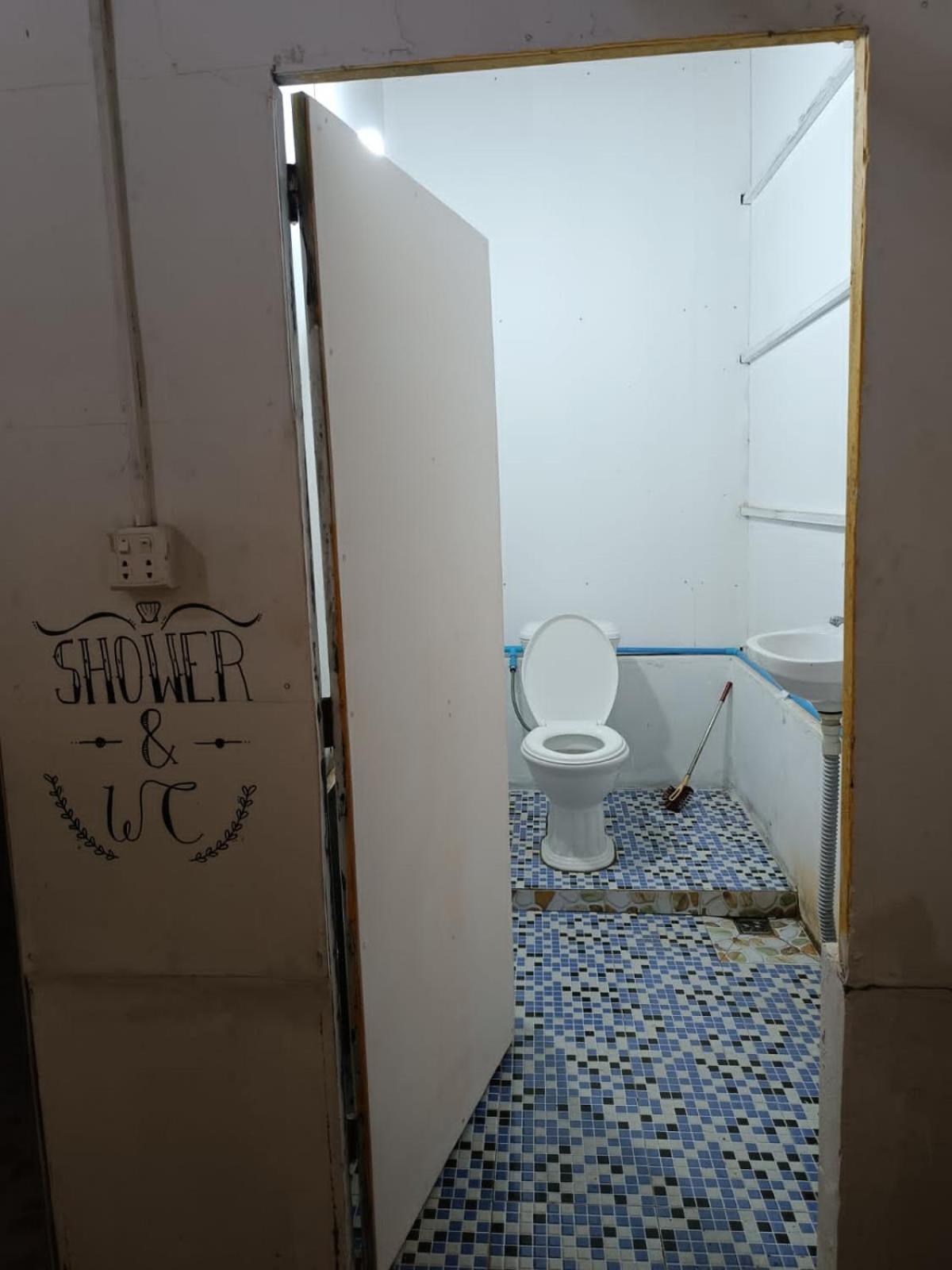 Golden Snake Guesthouse Beach Koh Rong Sanloem Exterior foto