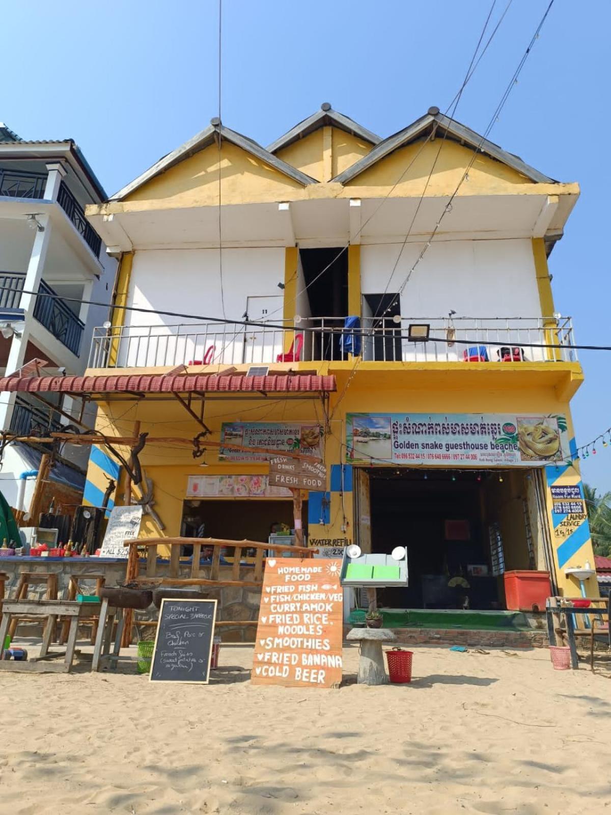 Golden Snake Guesthouse Beach Koh Rong Sanloem Exterior foto